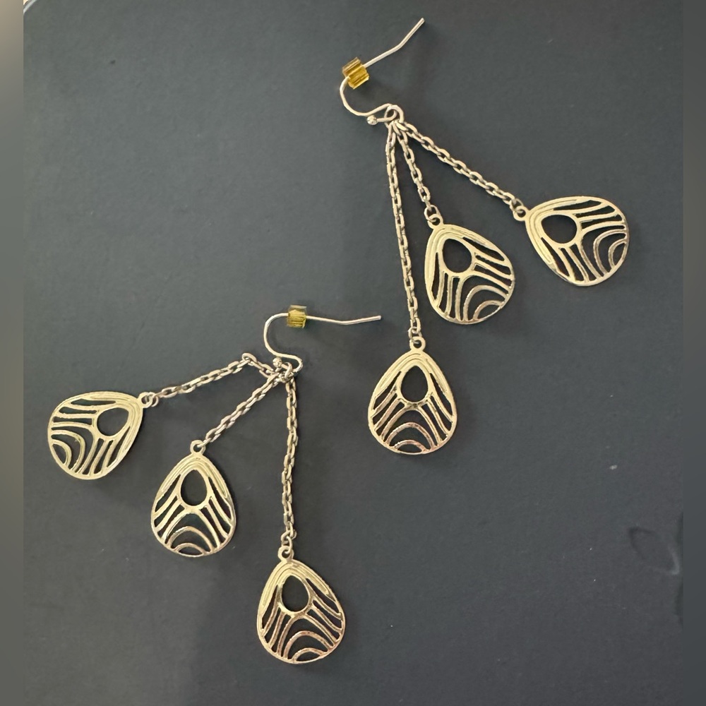 Lia Sophia Gold Filigree Dangle Earrings - Picture 2 of 4